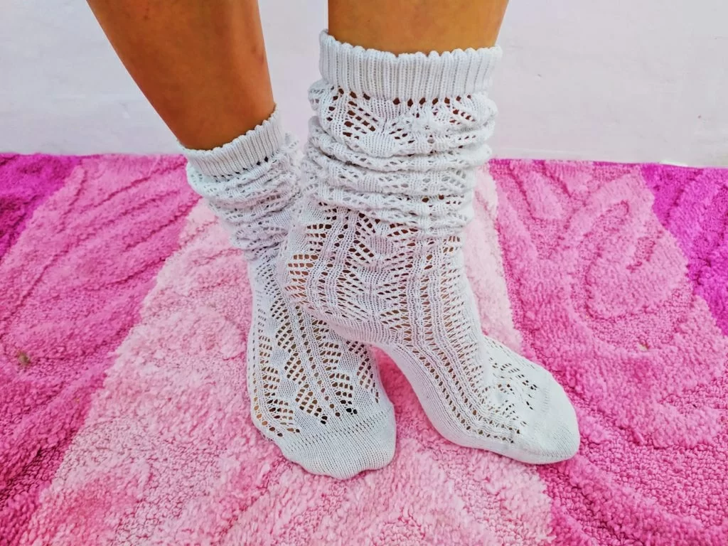 Ажурные носки впишутся в любой образ