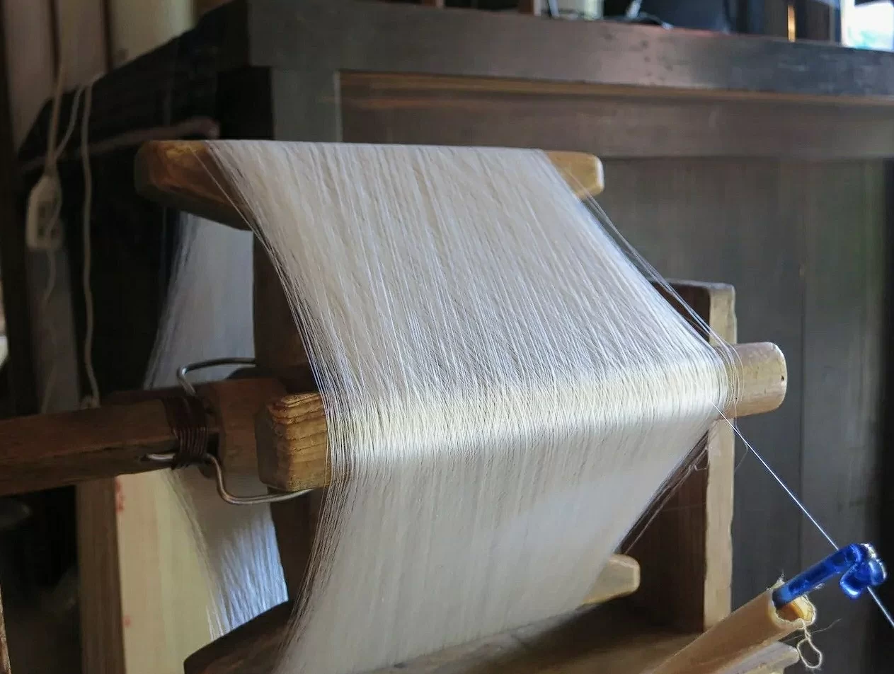 Заготовка шелковых нитей