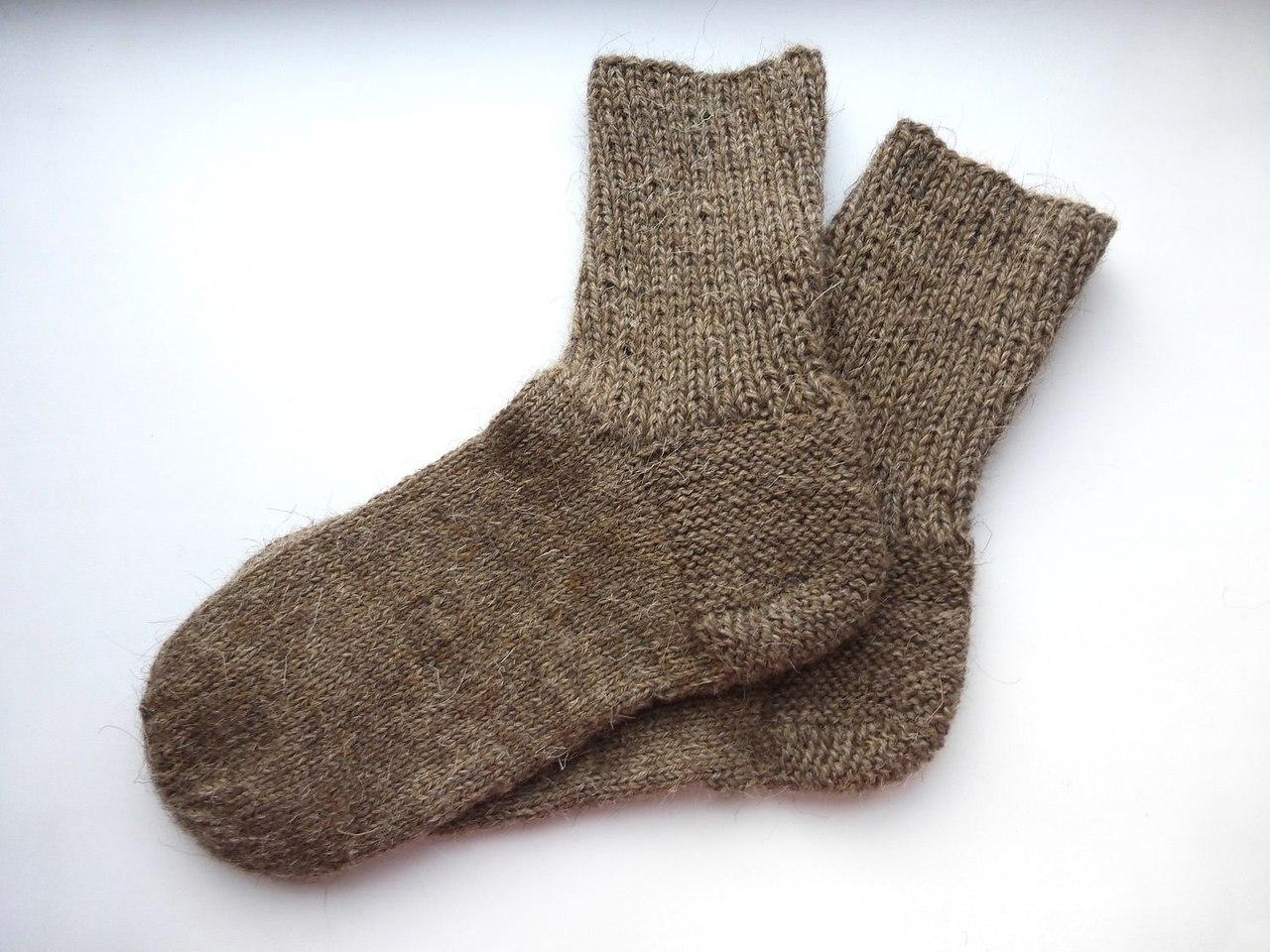 Носки из овечьей шерсти согреют даже в самые суровые холода