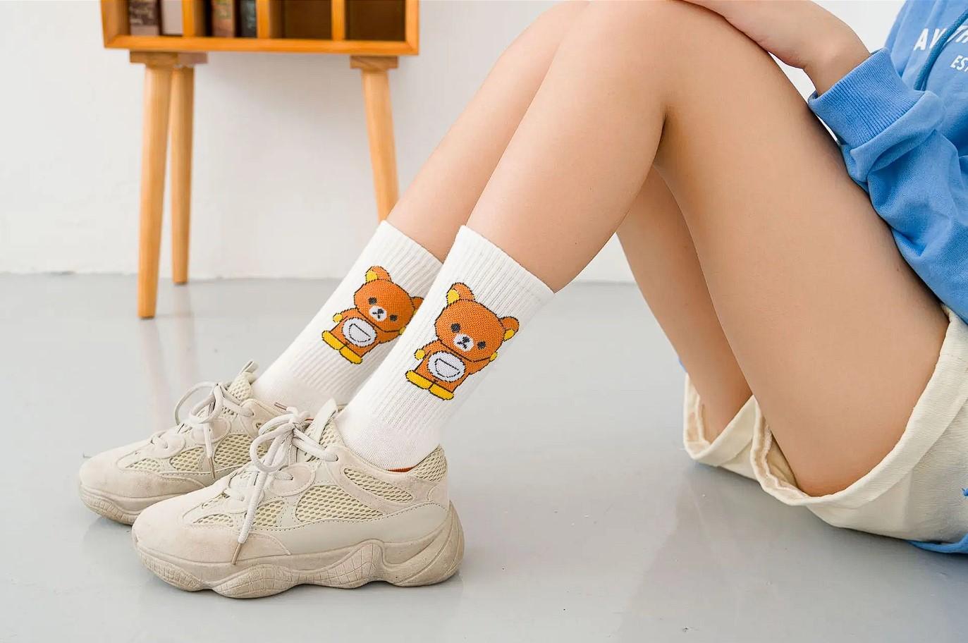 Милый рисунок на носках поднимет настроение